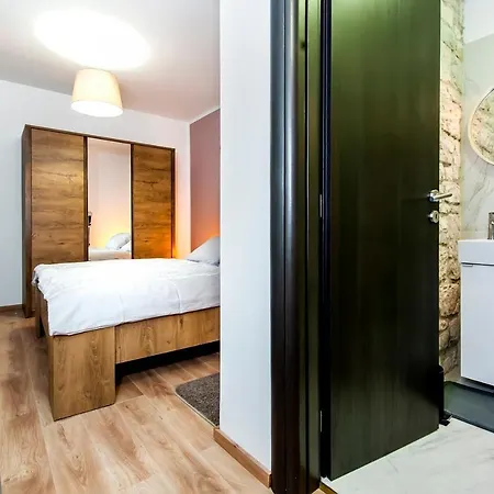 Apartment Miral *
