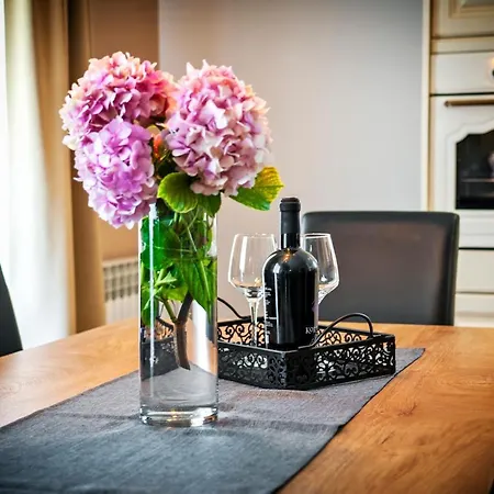 Miral * 罗维尼村